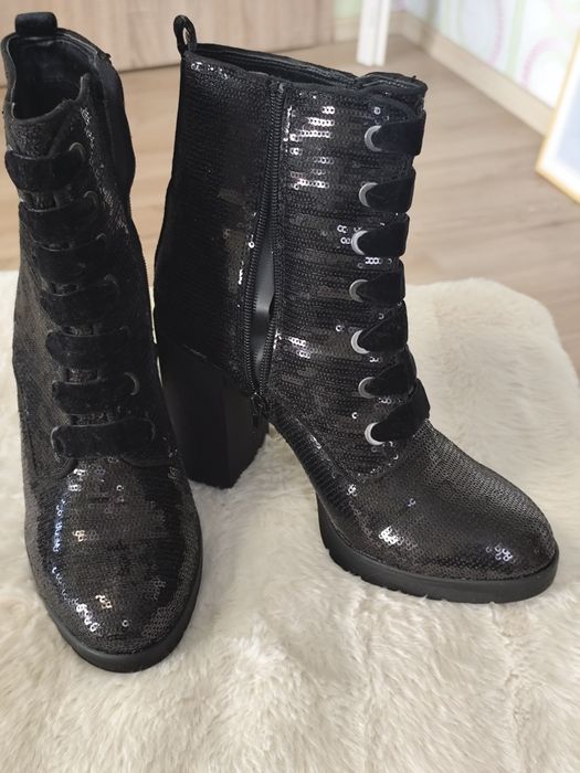 Много красиви боти с телилейки