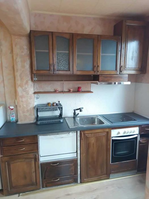 Дава се под наем Тристаен апартамент в Пловдив, Индустриална зона - Тракия - 64 кв.м за 418.71 € - Снимка #1