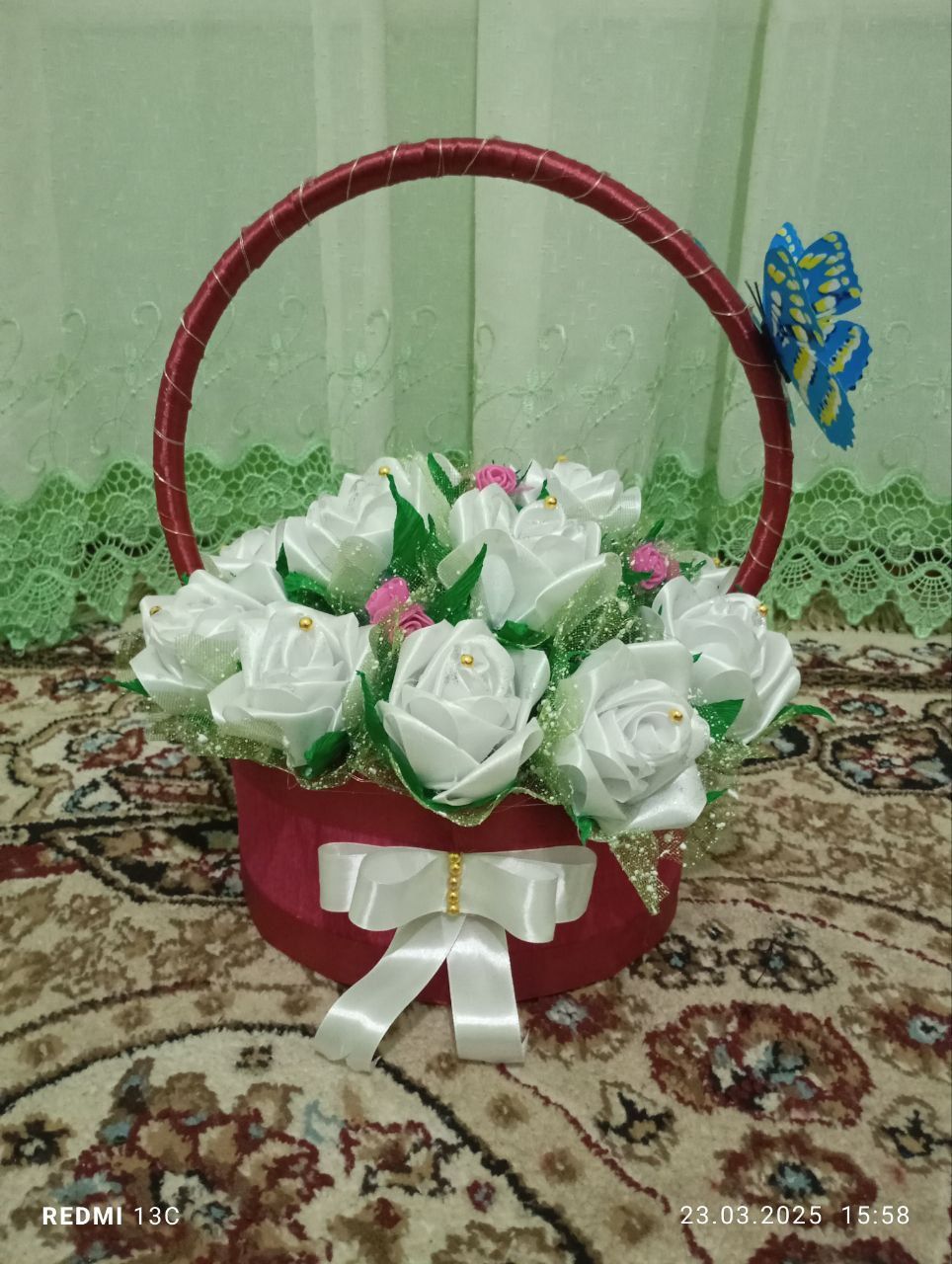 Кул мехнати Билан ясалган гуллар