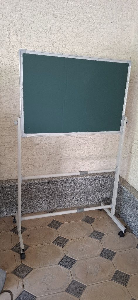 Продаётся двусторонняя доска