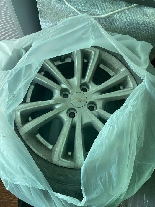 Диски с покрышками на кобальт