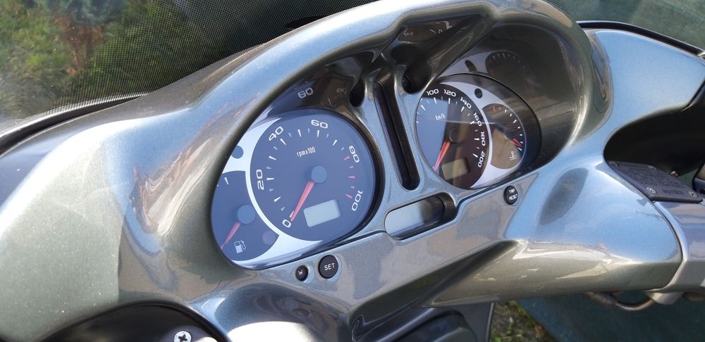 Maxi scuter Aprilia scarabeo 500 2003  restaurat in 2018