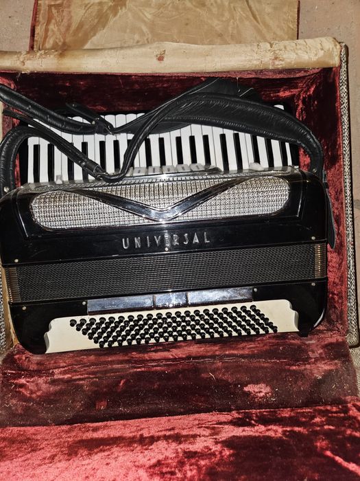 Acordeon Universal italian