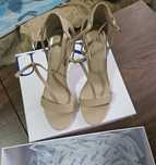 Сандали на висок ток Guess