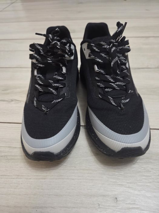 Adidasi Umbro nr.42