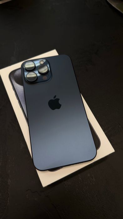 iPhone 15 pro max 512