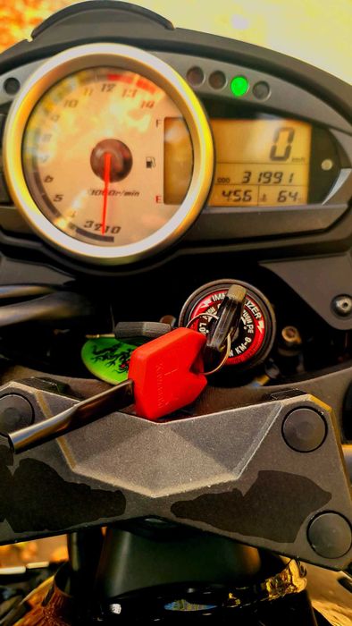 Kawasaki Z750L 2009 | ABS | 31.991 km reali | Stare impecabilă