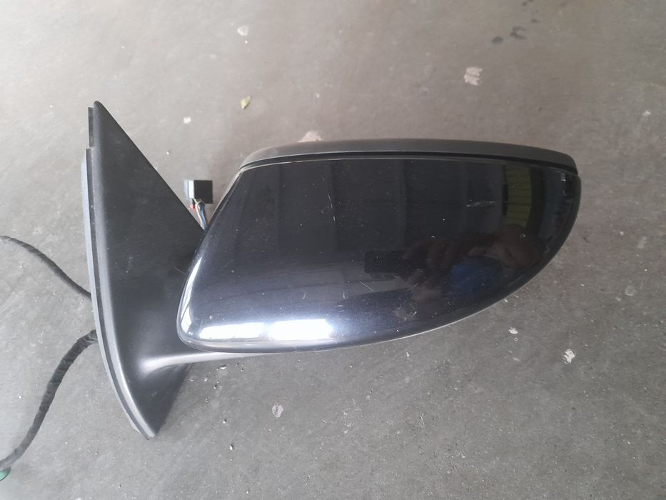 Oglindă Originală Stănga VW Passat B 7  500 lei