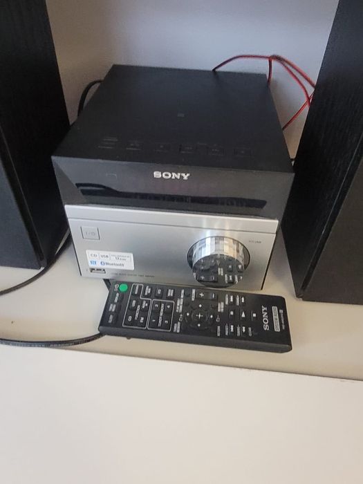 CD плейър Sony с 2 Колони