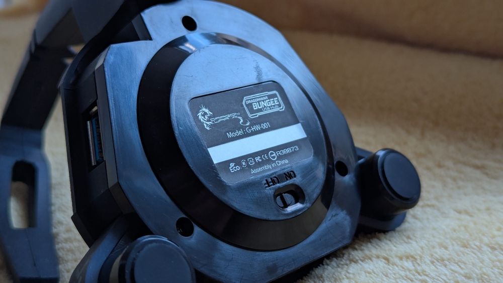 Suport fir mouse cu Hub USB, iluminat, Dragonwar Bungee