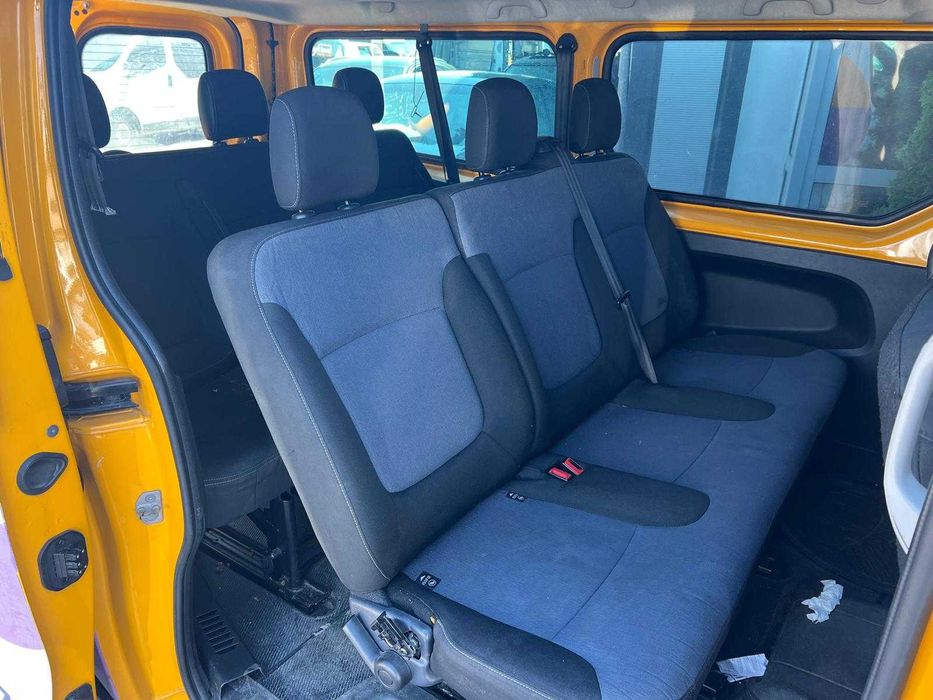 Opel Vivaro 2017 • 9 Locuri • 1.6 CDTI 145CP • Avarie Spate