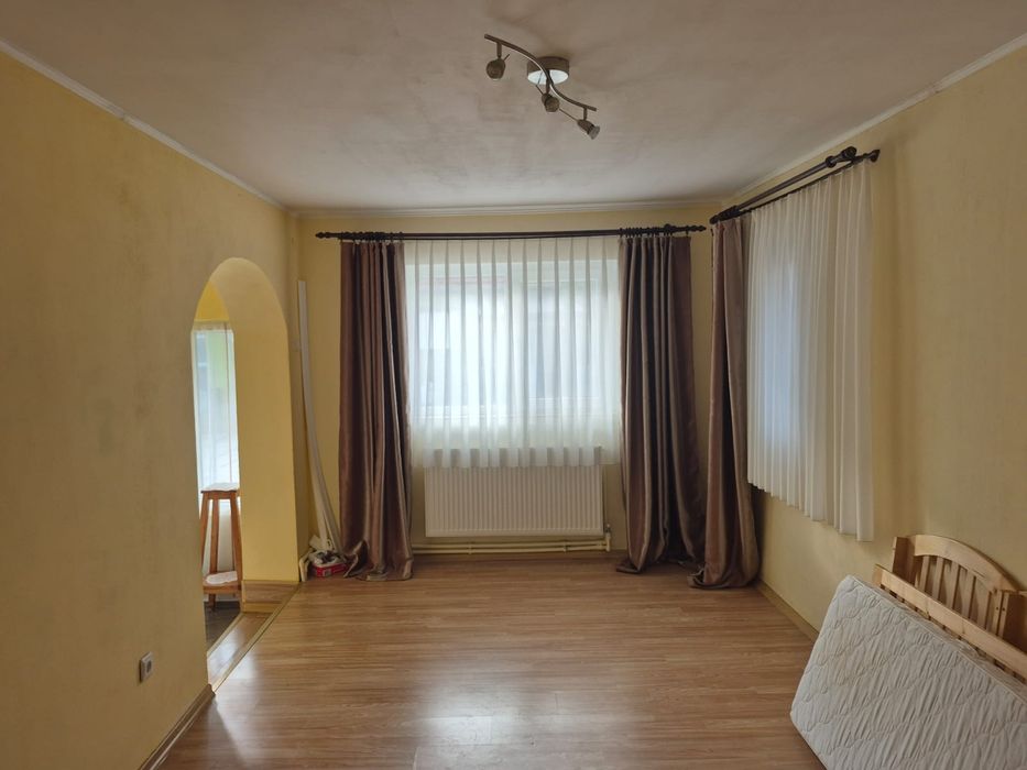 Casa si teren de 1400mp