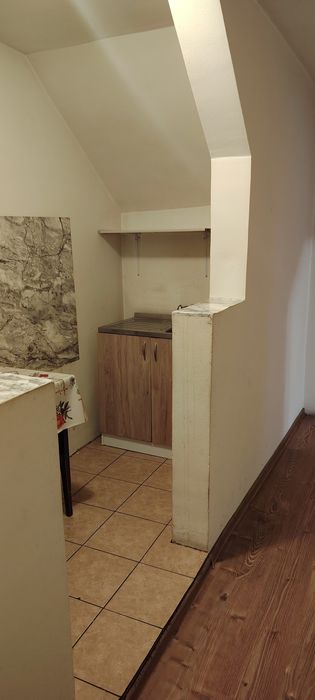 Închiriez apartament de 2 camere