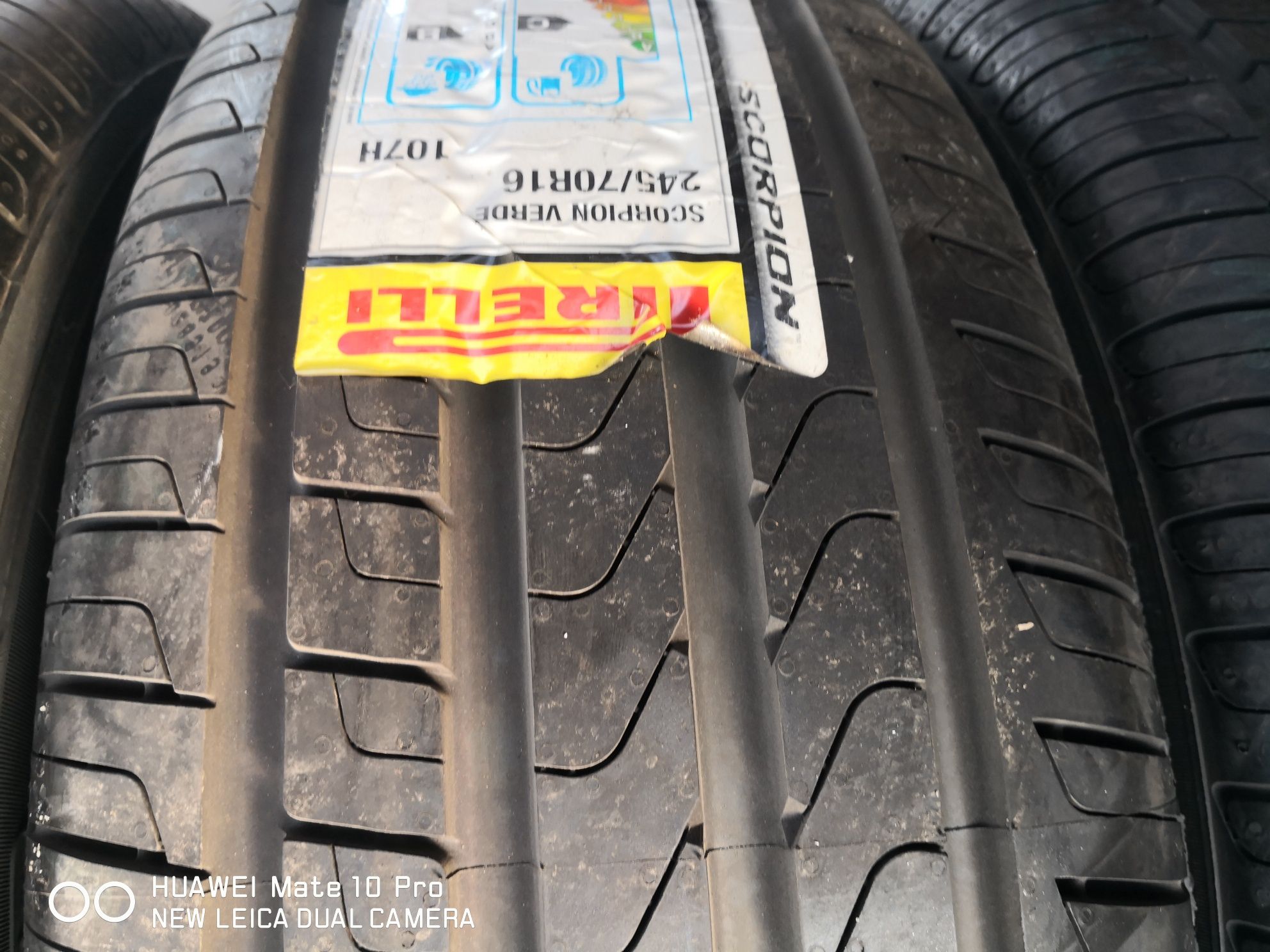 245 70 16 цола гуми като нови Pirelli