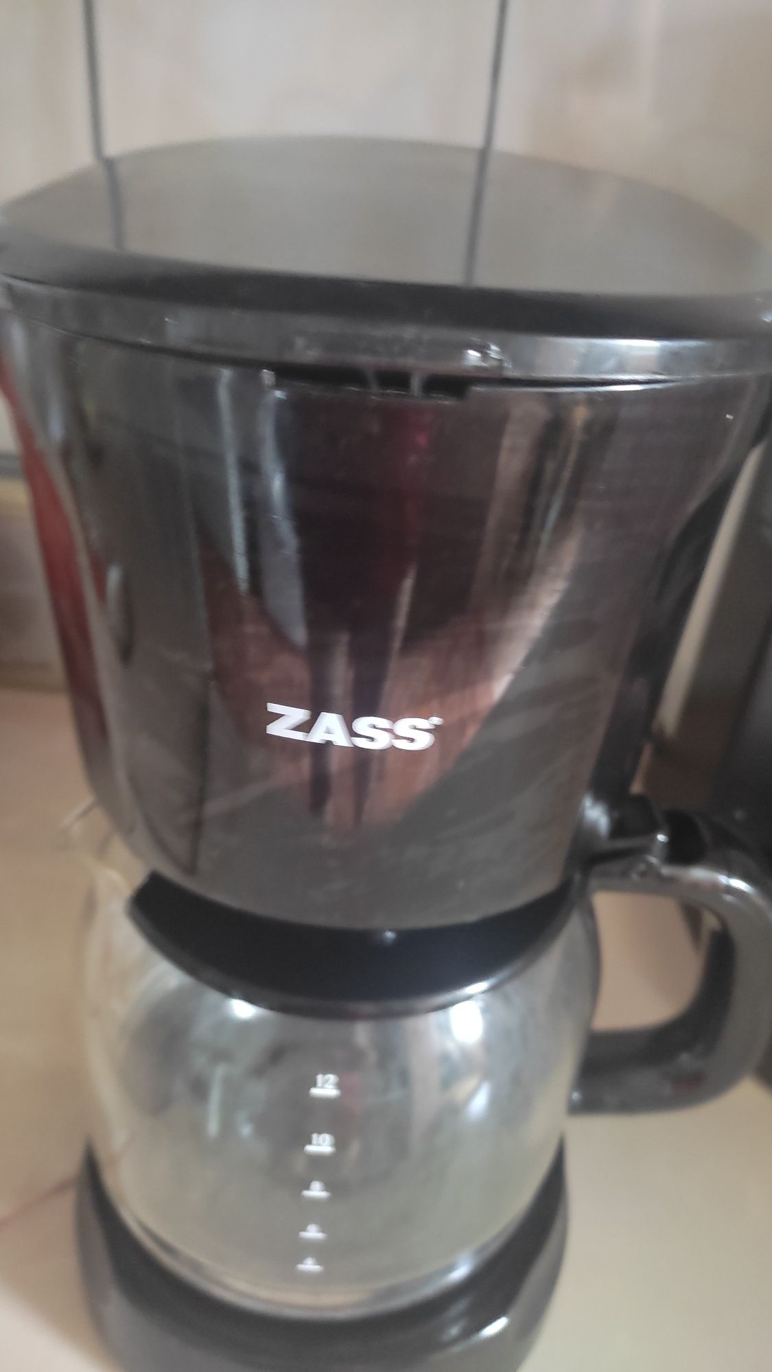 Vând cafetiera Zass,puțin folosită,in stare perfecta de funcționare