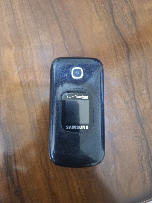 Samsung gusto 3 telefoni