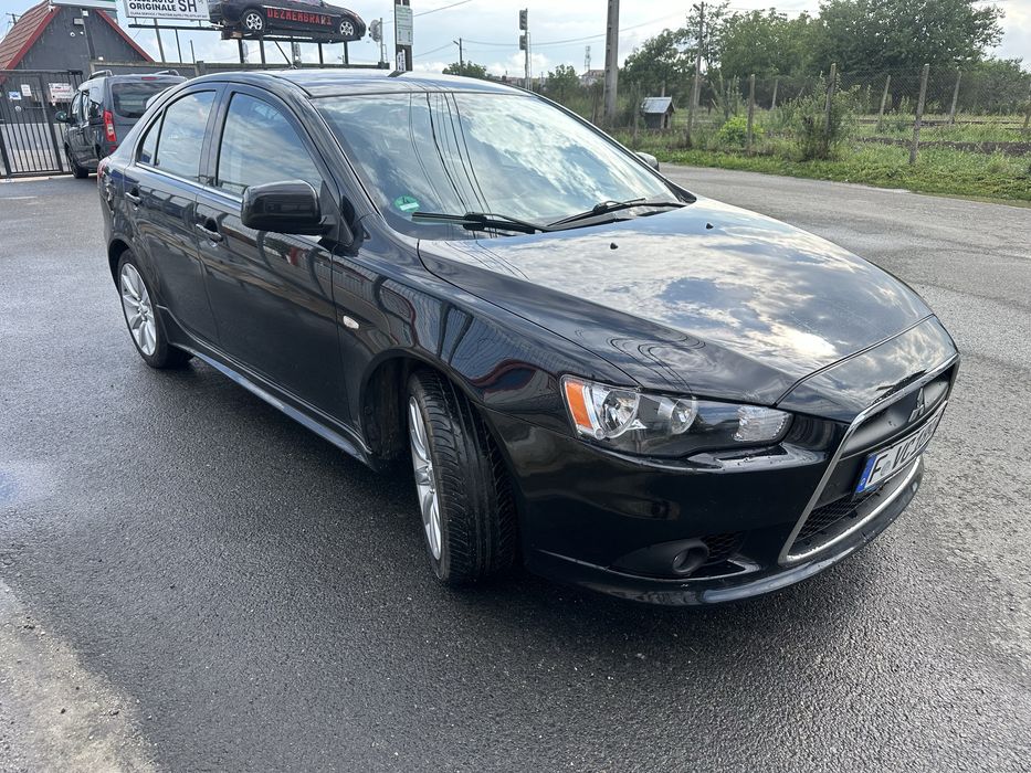 Vând Mitsubishi recent adus Germania