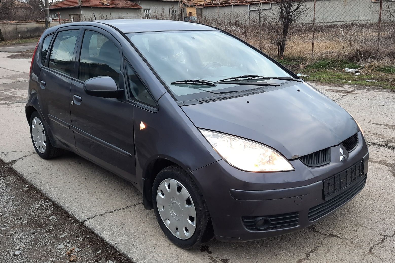 2200лв. Mitsubishi Colt 2005 г.1.3i 95кс