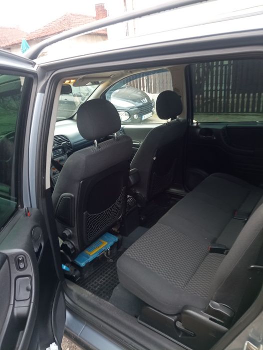 Опел Зафира дизел 2000кубика 101коня 2003година