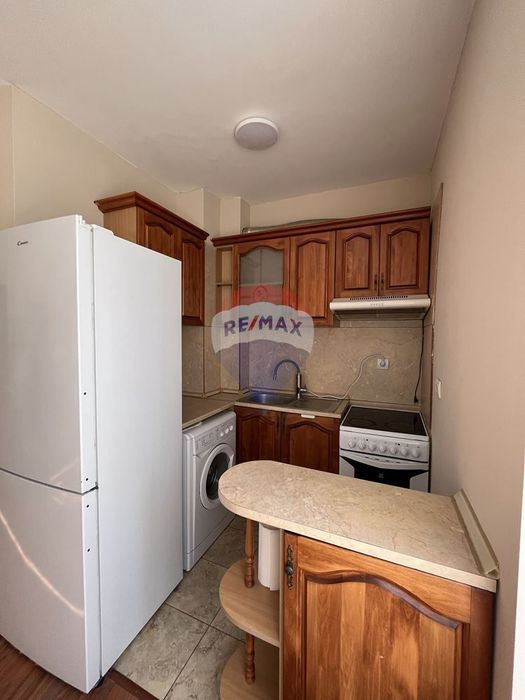 Дава се под наем Двустаен апартамент в Варна, Владислав Варненчик - 51 кв.м за 280.5 € - Снимка #1