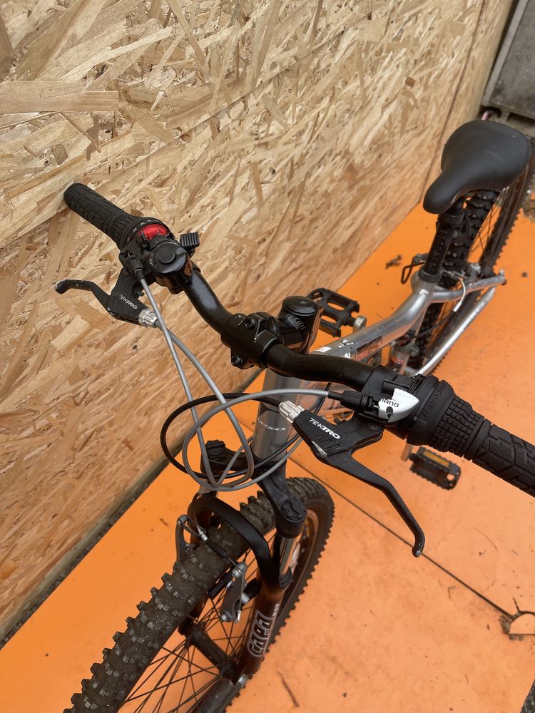 Bicicleta ridgeback cadru aluminiu roti 24”