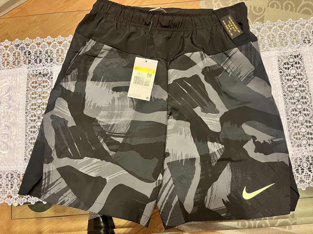 Pantaloni Nike barbati marime S