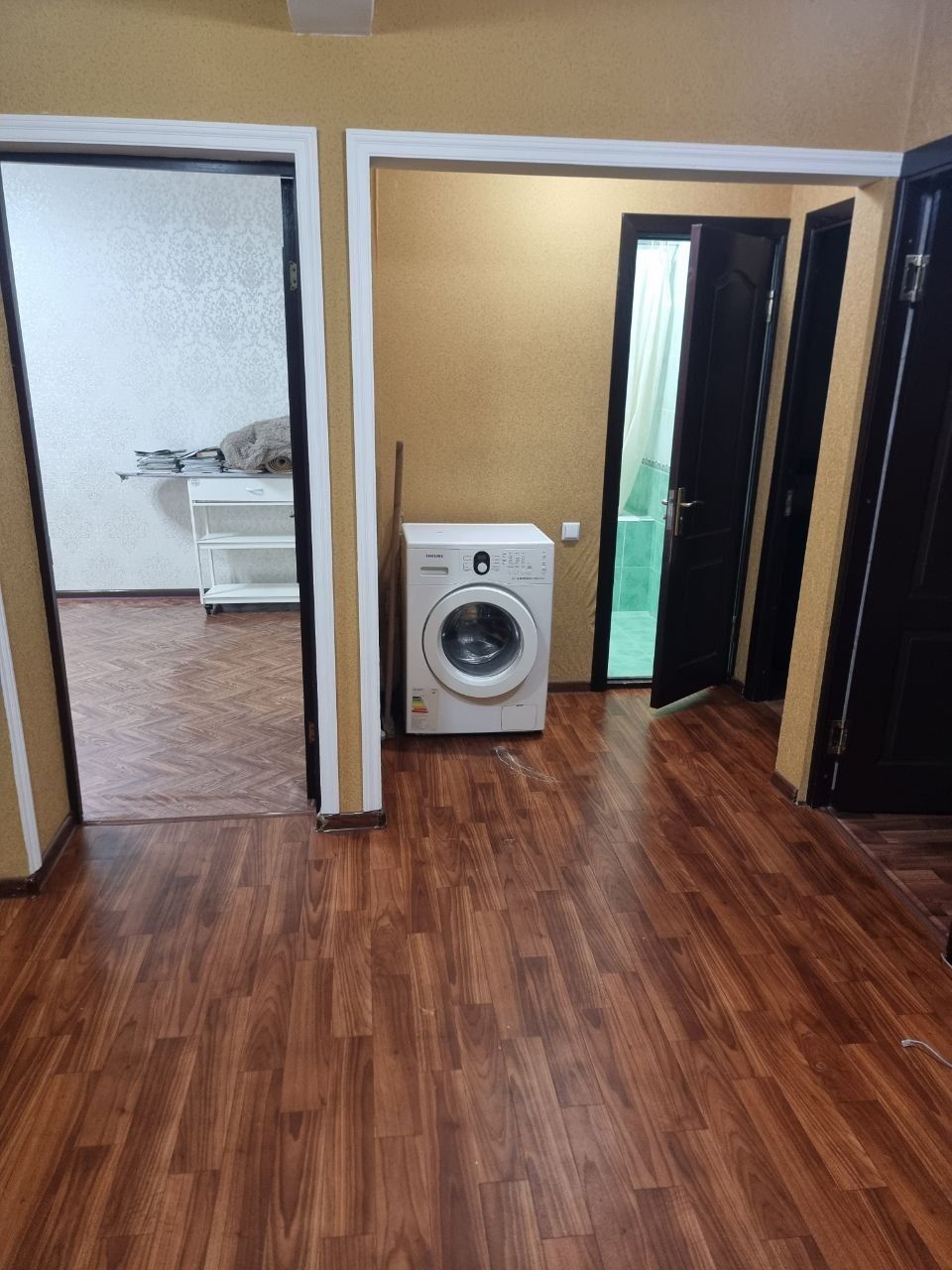 Сдам Квартиру 3 ком на Сергели 5 1 этаж
