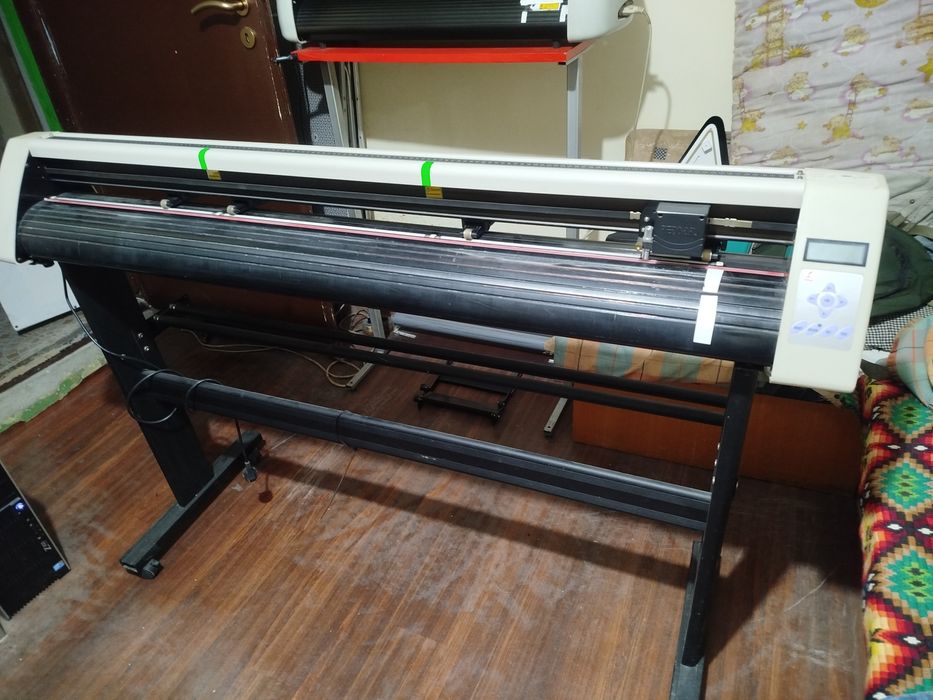 Режещ плотер RedSail