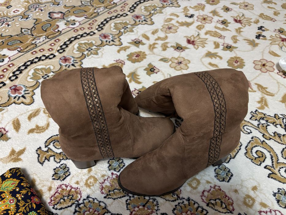 Прдам новые сапоги