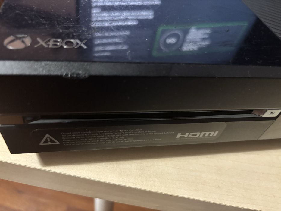 Xbox one, HDD -500gb, controller original