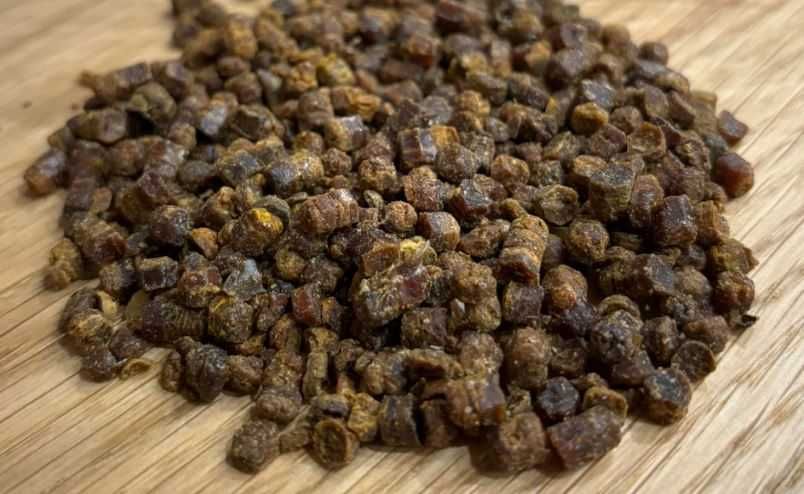 Miere de salcam cu nuca si multe alte produse apicole