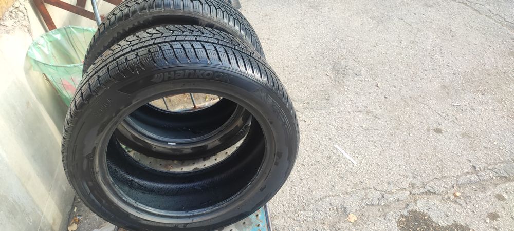 Зимни гуми Hankook R19 255/50