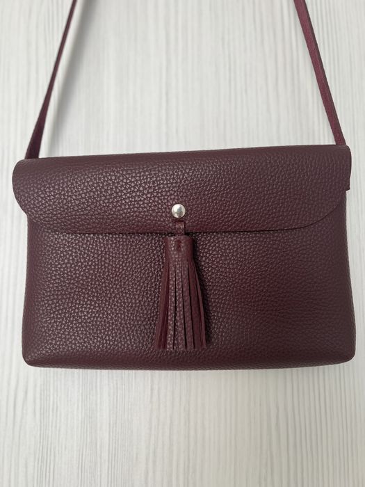 Продам женскую сумочку