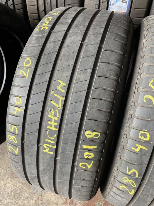 285/40/20 vara Michelin