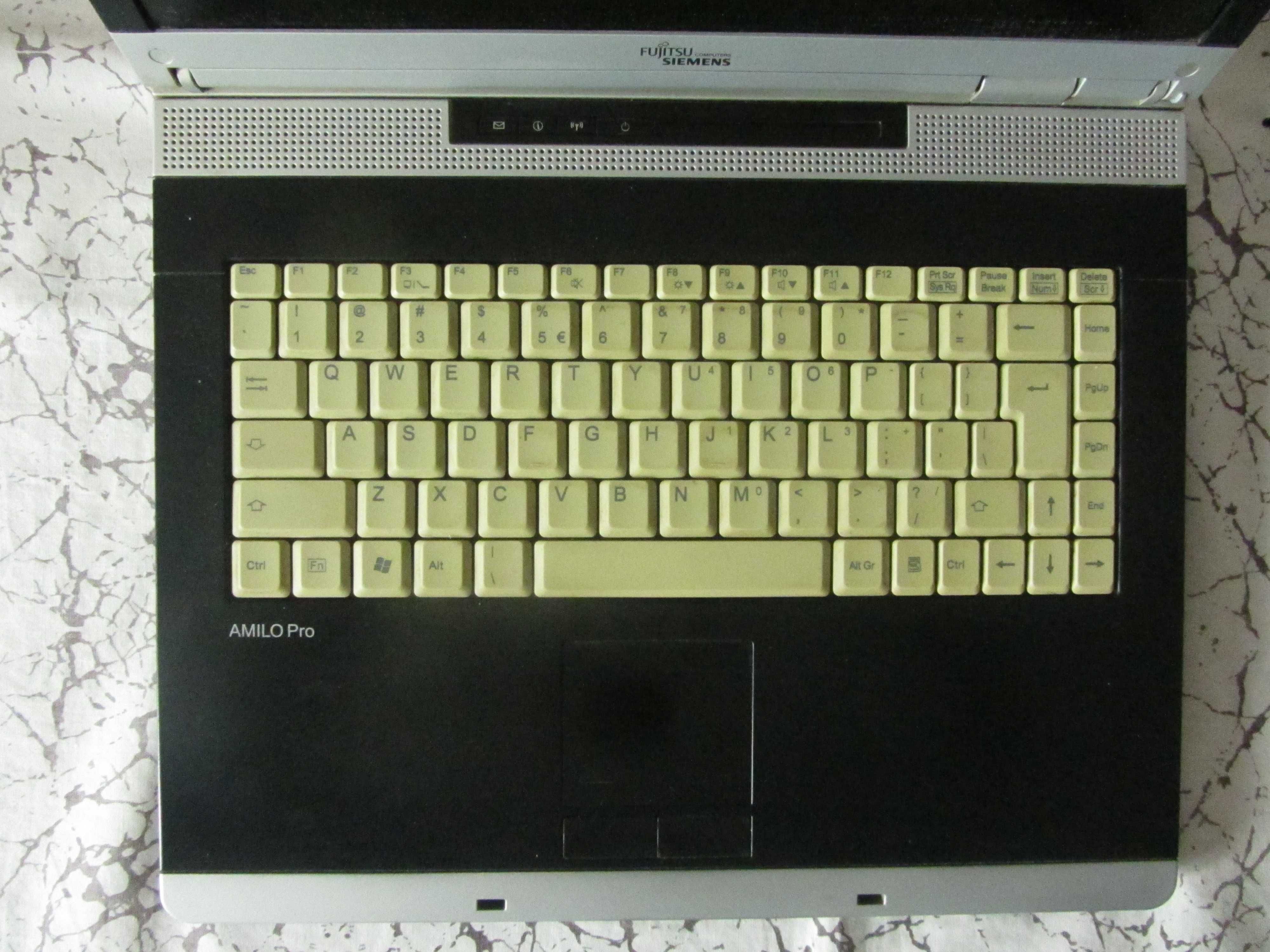 Laptop Fujitsu Siemens Amilo Pro V2030D с оригинално зарядно