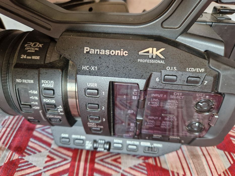 4К Професионална видеокамера Panasonic HC-X1