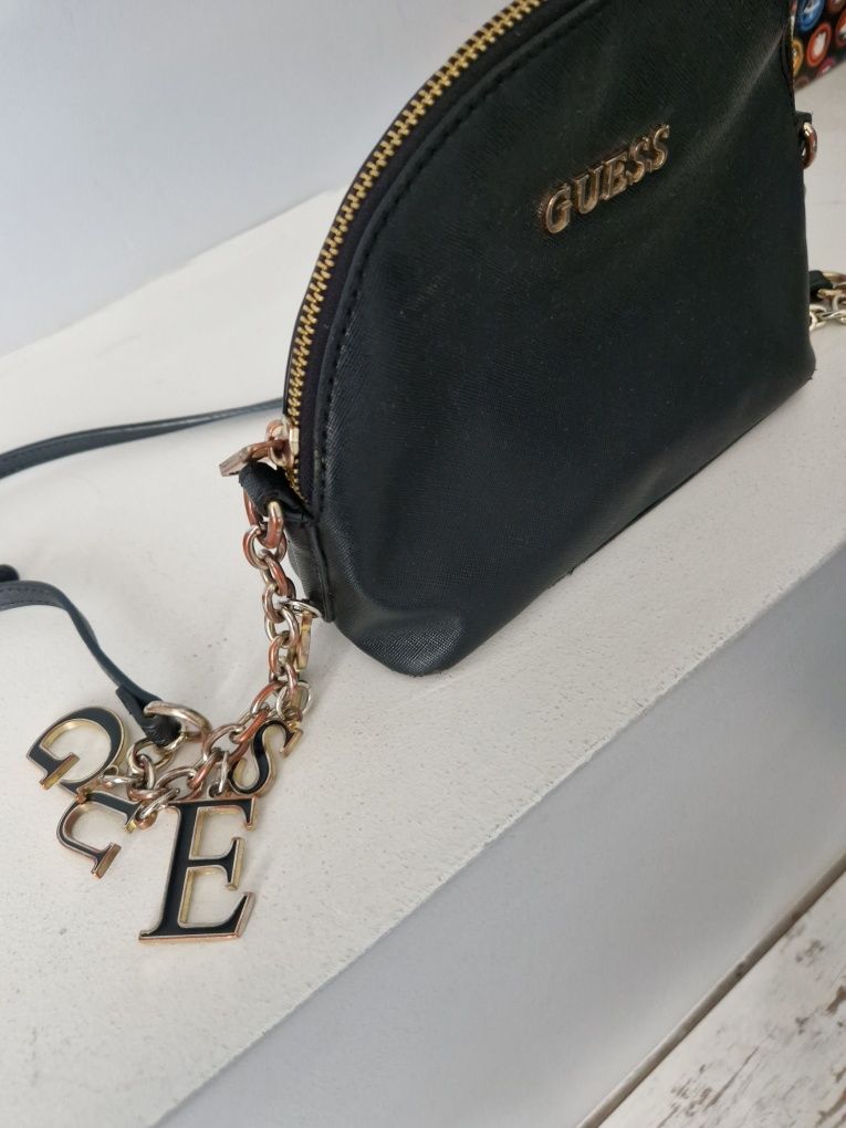 Дамска чанта Guess