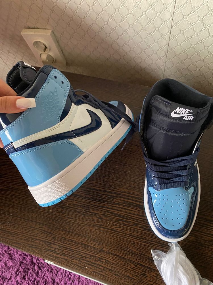 Nike air jordan 1 blue