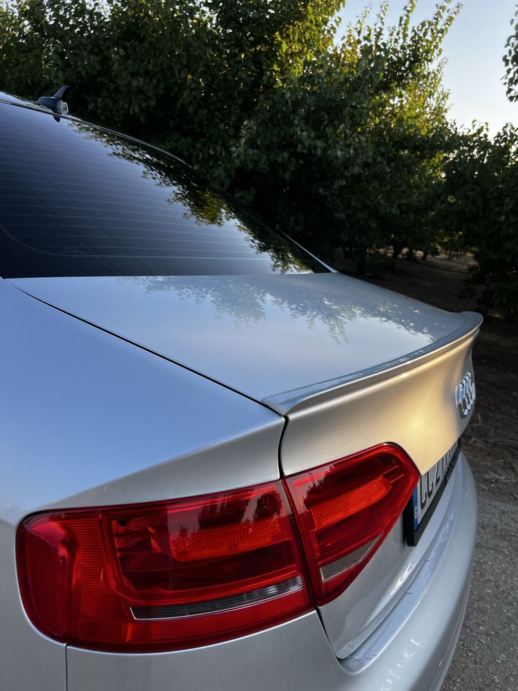 Audi A4 b8 S-Line 3.0