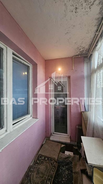 Продава се Двустаен апартамент в Божурище - 66 кв.м за 2069 €/кв.м - Снимка #3