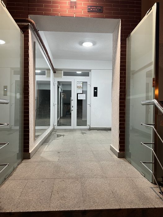 Ap superb cu curte si terasa - sector 1, Straulesti
