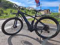 Bicicleta electrica CUBE Reaction