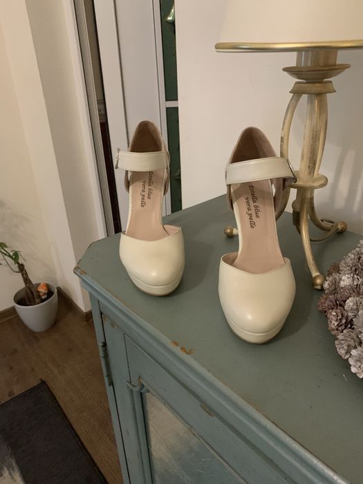 Pantofi din piele, pentru ocazii speciale
