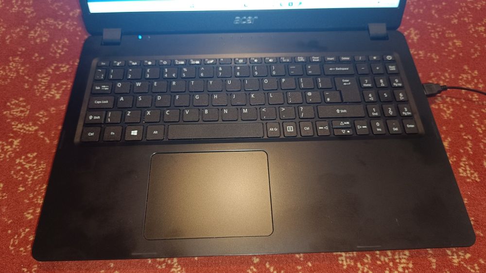 Laptop Acer Aspire 3  cu i3 1005g1,