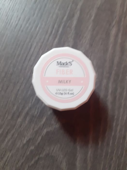 Материали за маникюр