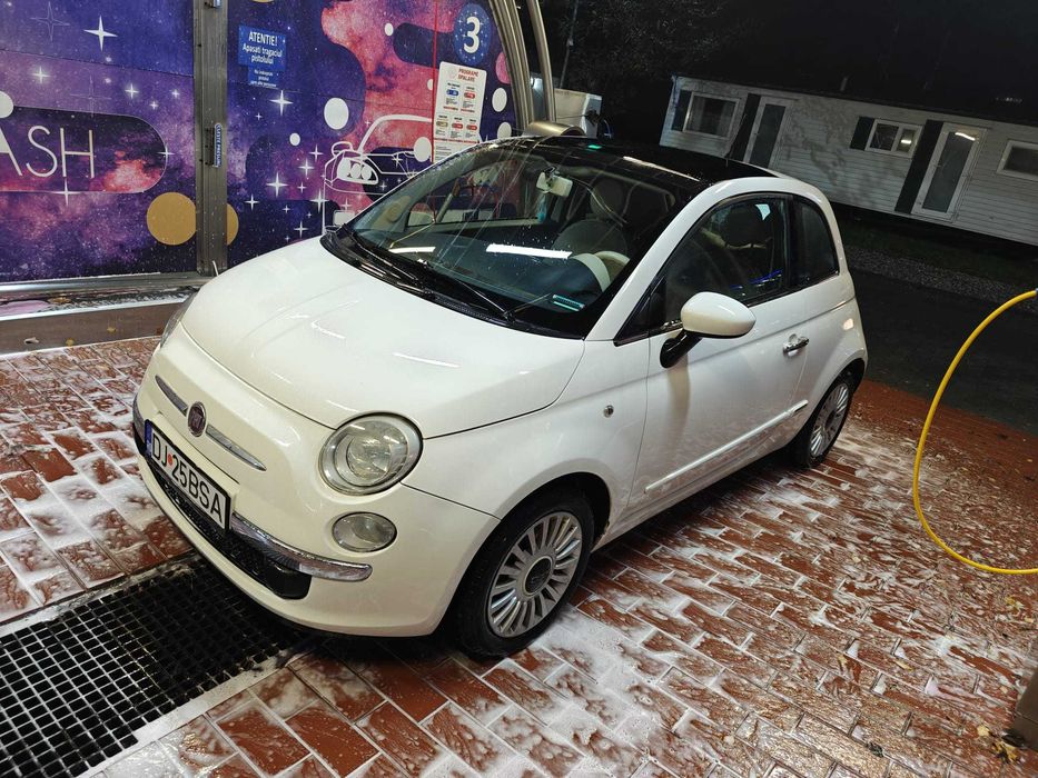 Vând fiat 500 2008