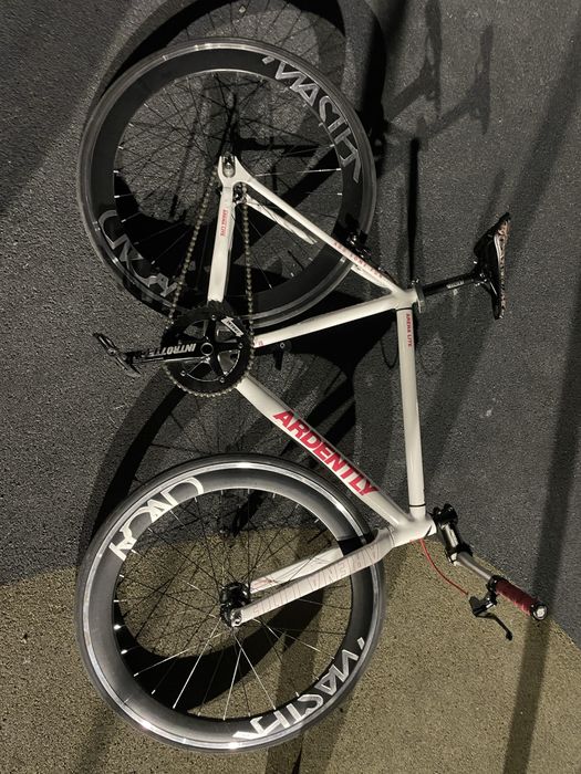 Велосипед фикс Ardently