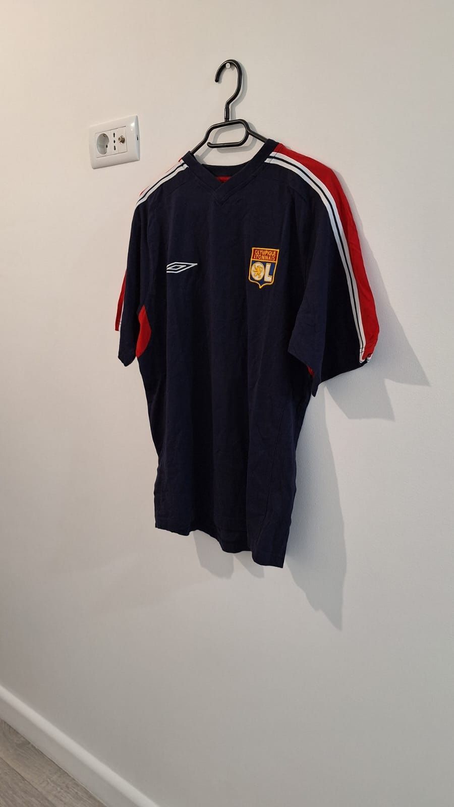 Tricou bărbați Umbro Olympique Lyonnais marime S bleumarin