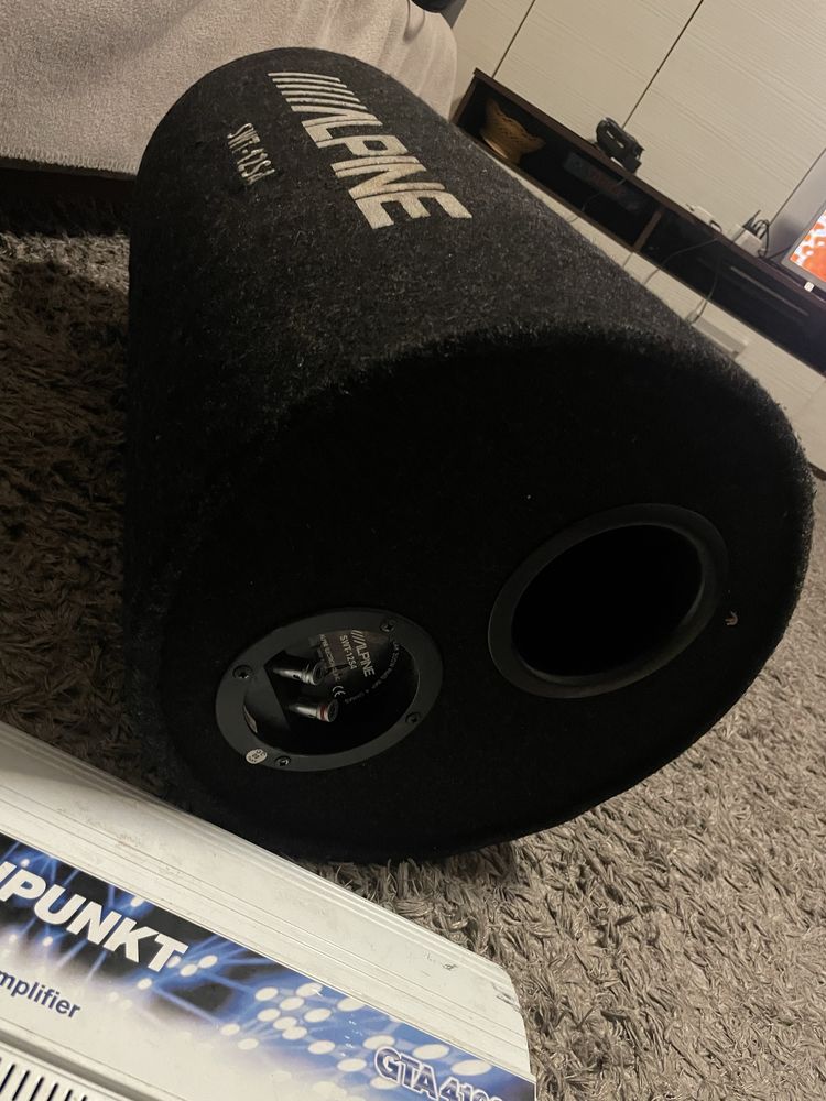 Subwoofer alpine si amplificator blaupunkt