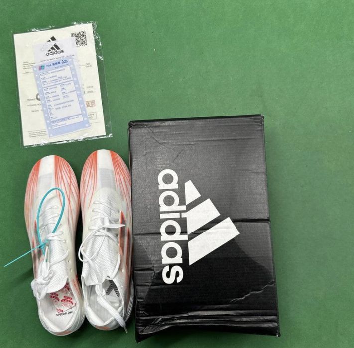 Бутонки на Adidas